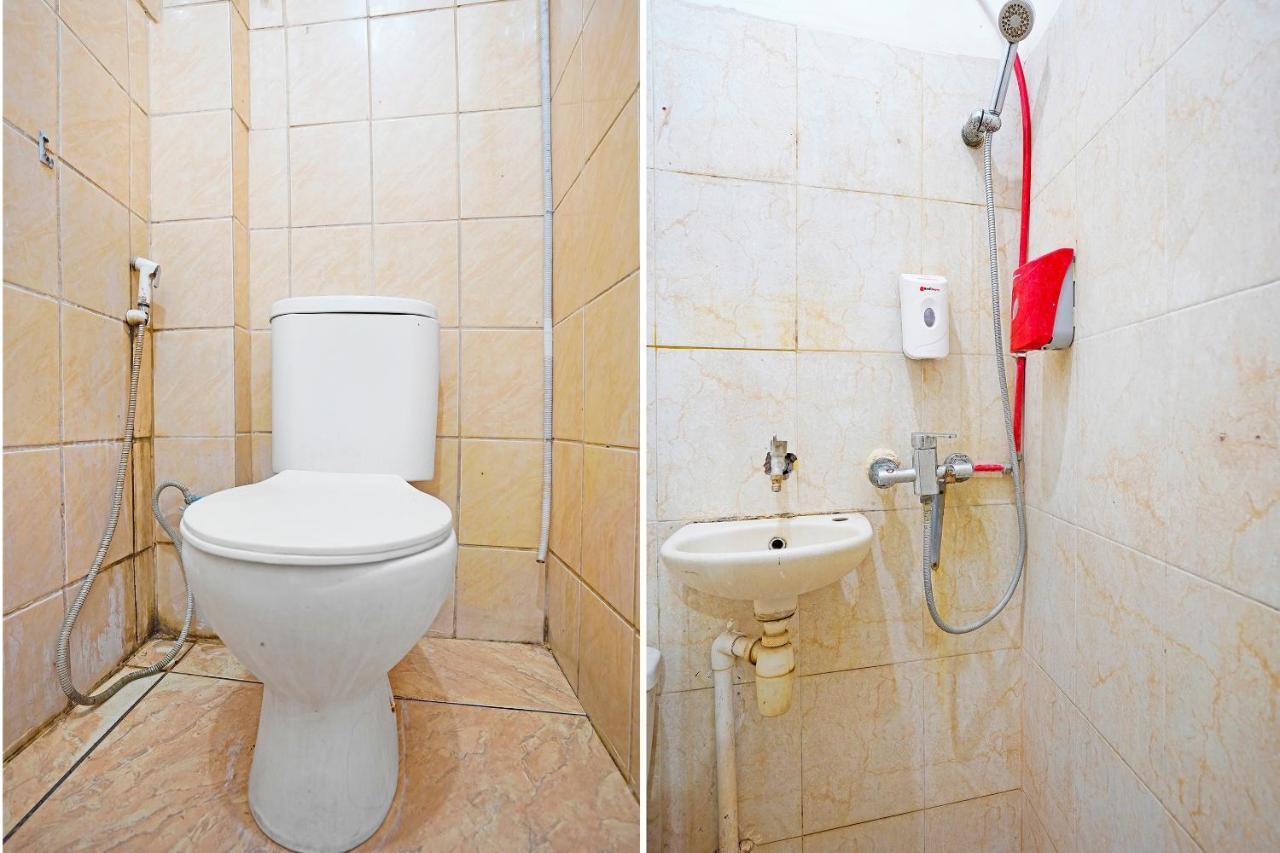 Oyo 91390 Kost Grand Royal Elite Hotel Сурабая Екстериор снимка